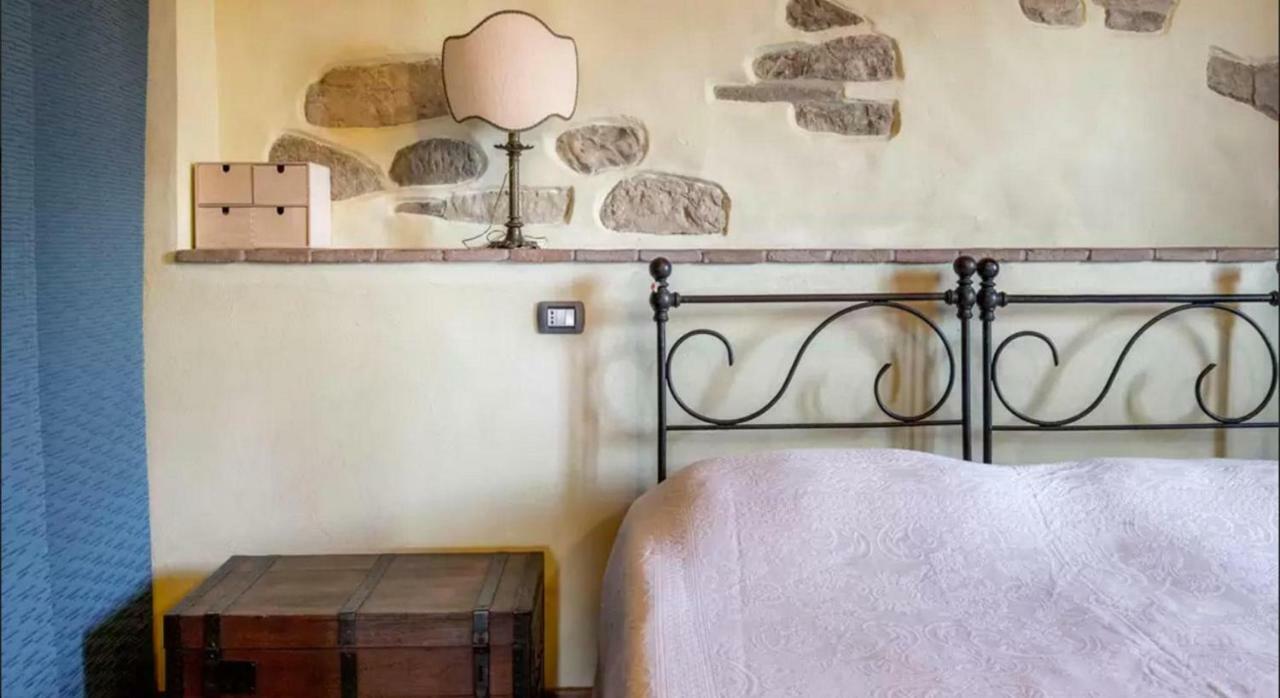 Casa Mazzocchi Vista Su Poppi Villa Luaran gambar