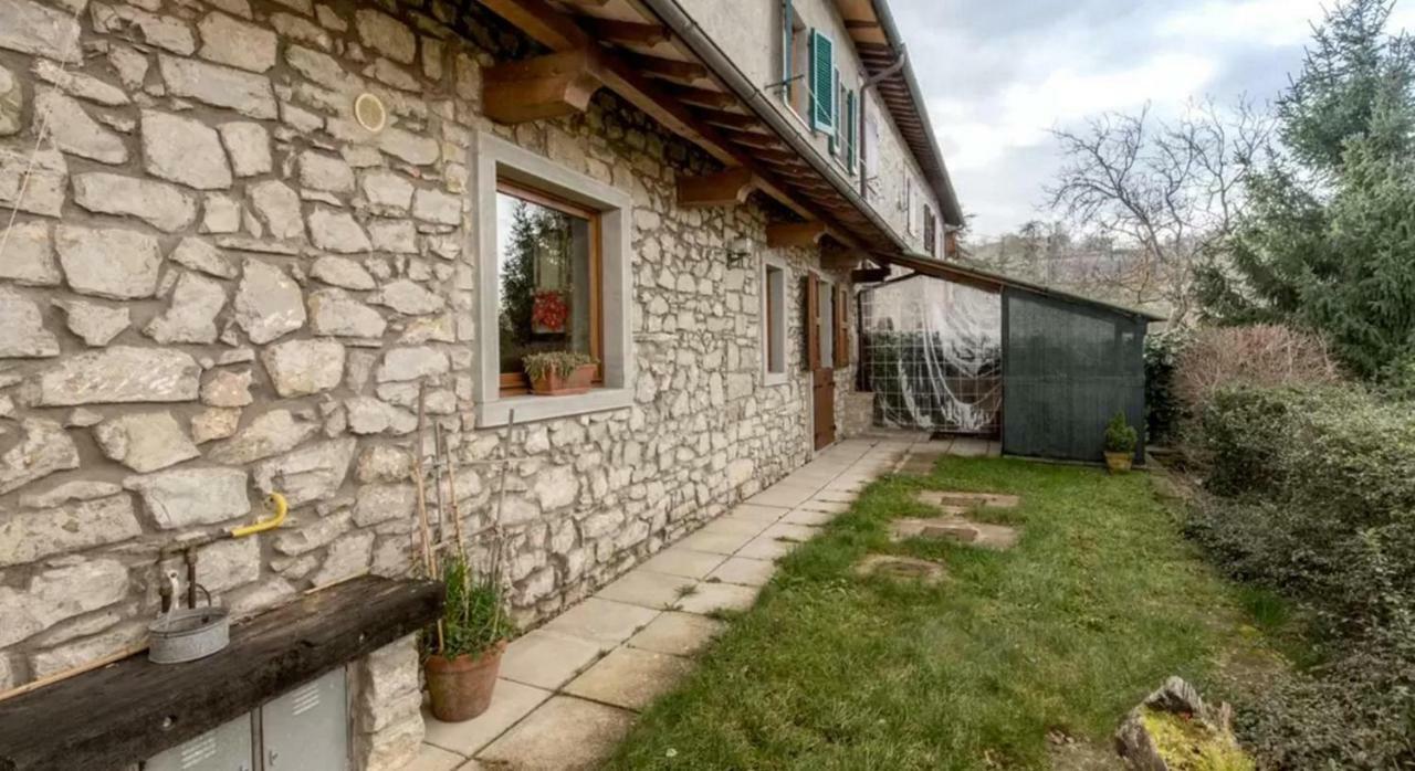 Casa Mazzocchi Vista Su Poppi Villa Luaran gambar